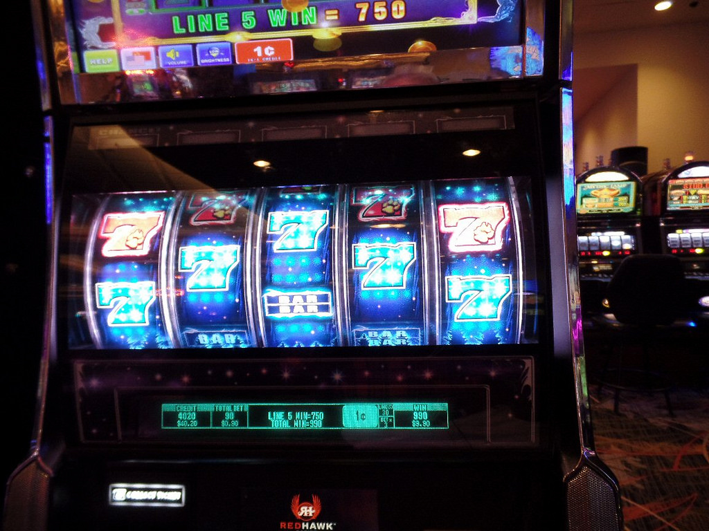 tragaperras de casino de cinco carretes